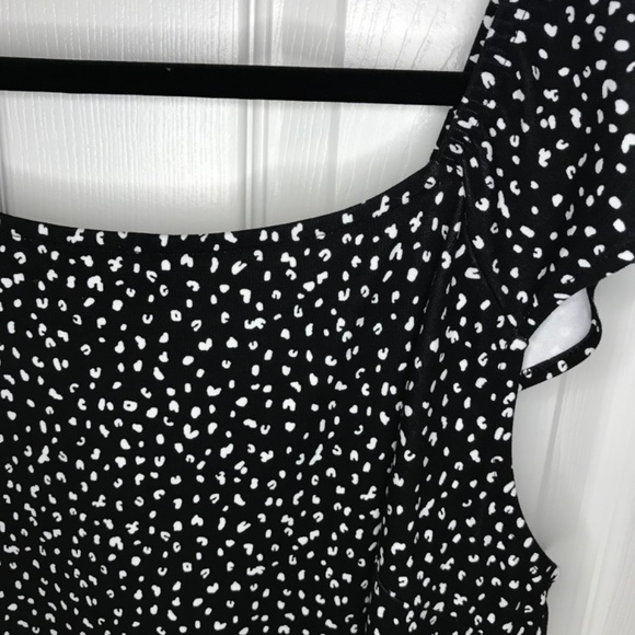 Black Midi dress with flutter sleeves size XL Tall - Picture 2 of 4